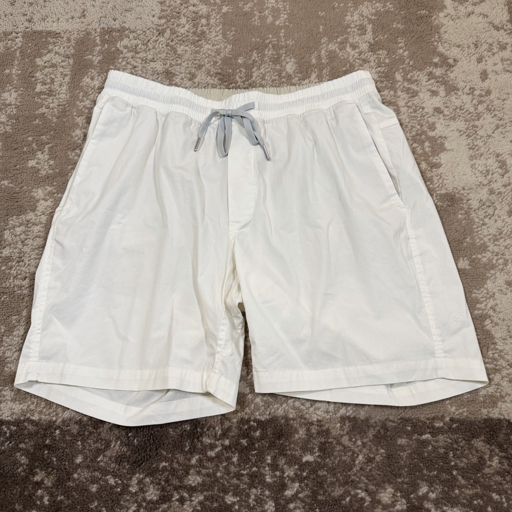 Lululemon Bowline Shorts Men's XL 7" White Linerless Stretch Drawstring Gym